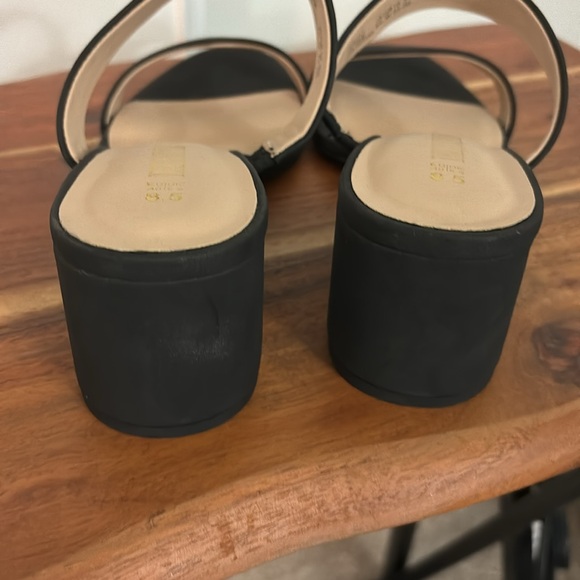 NWT Dream Pairs heels 8.5, Black - Picture 2 of 5